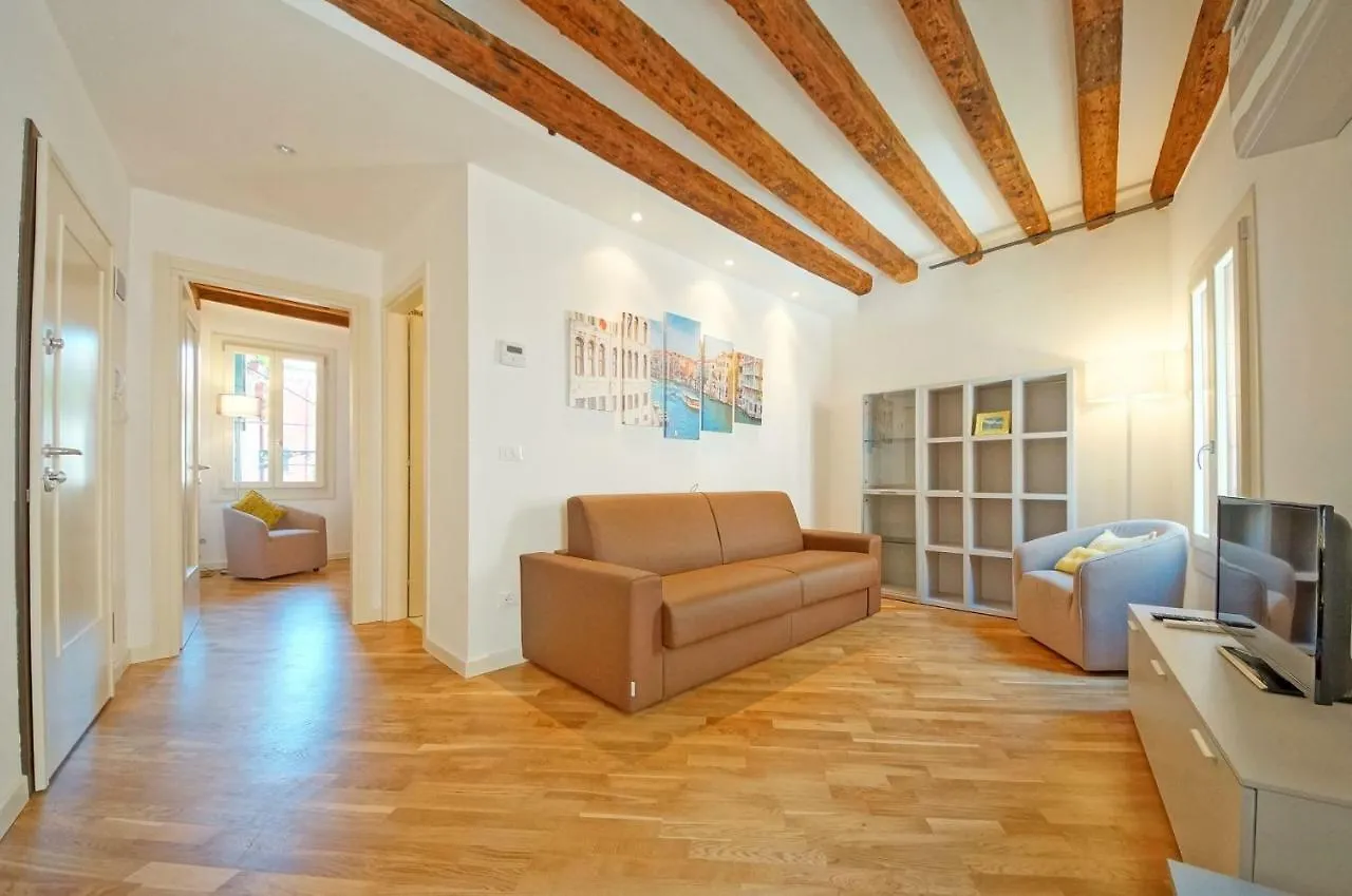 Dolcevita Apartments N 393 Venice 0*,  Italy