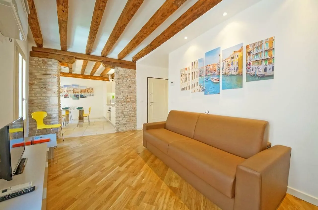 Dolcevita Apartments N 393 Venice Italy